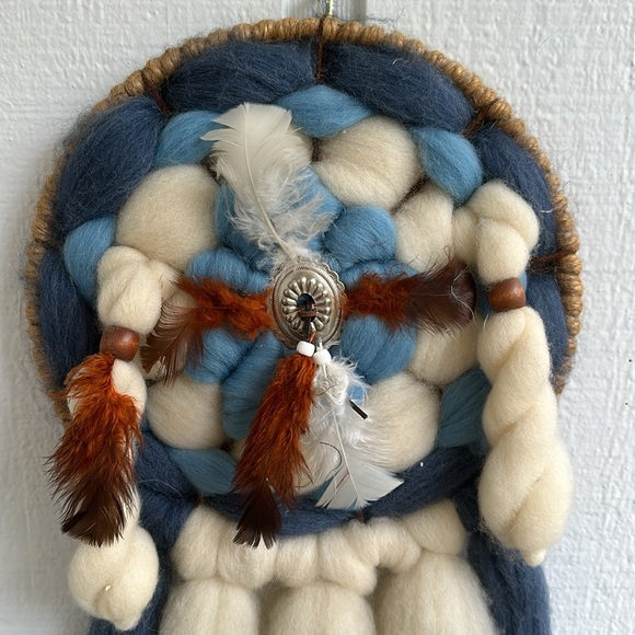 Gorgeous handmade Dreamcatcher - Picture 2 of 3